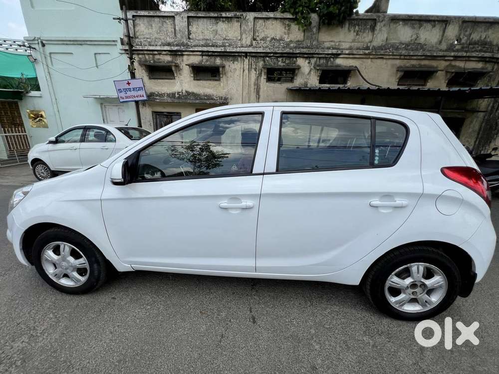Hyundai I20 2010-2012 1.2 Sportz, 2011, Petrol