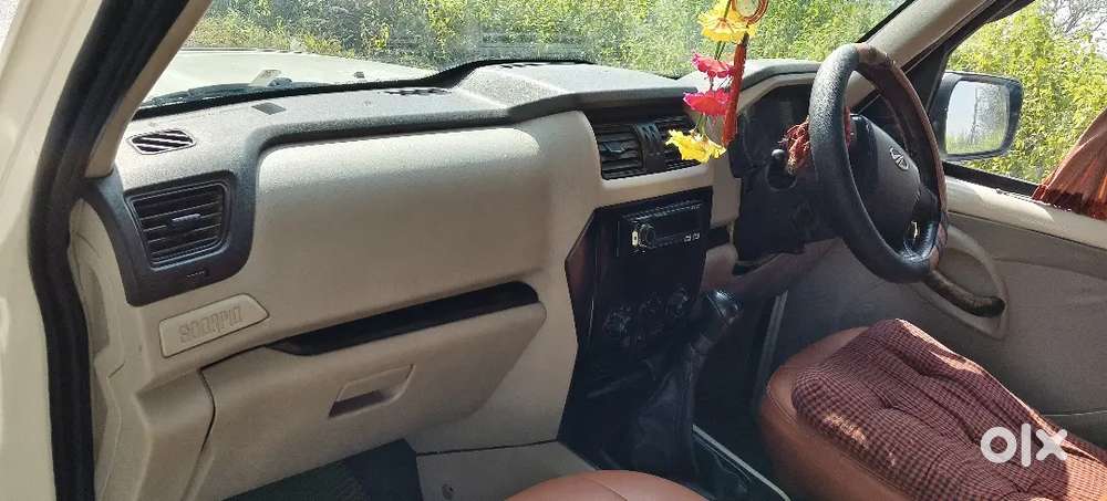 Mahindra Scorpio 2.5 S2 2015