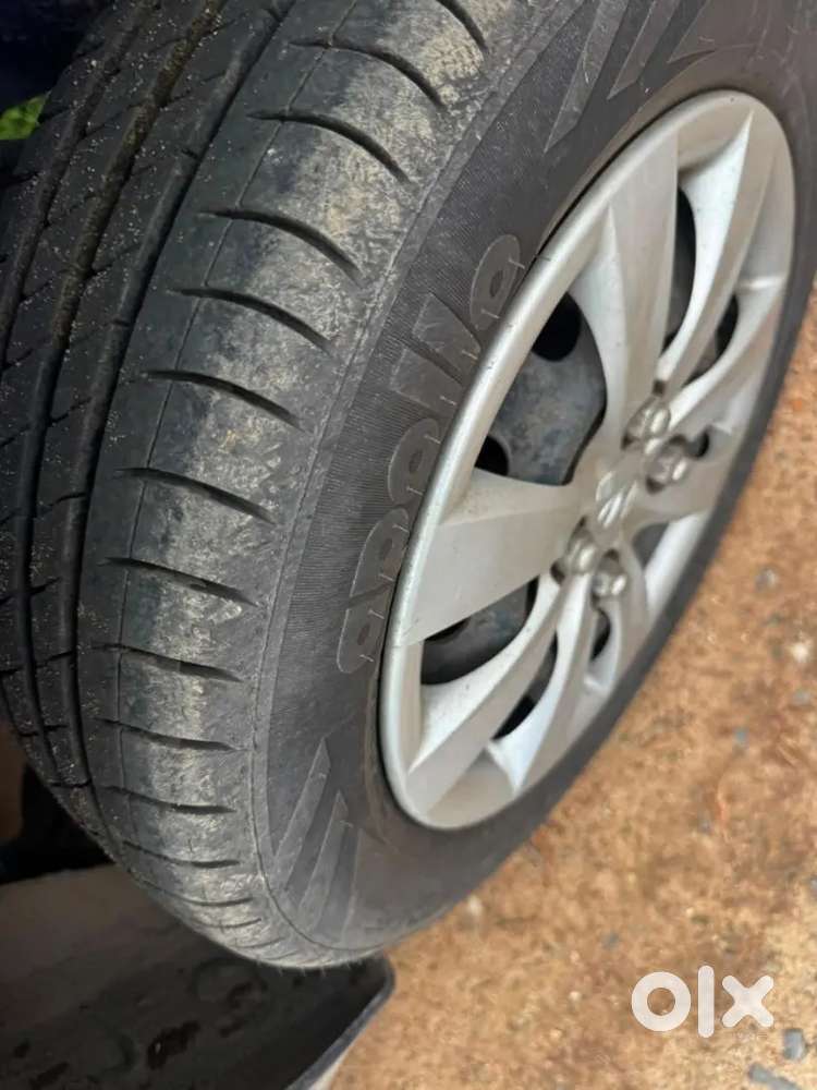 Hyundai Eon 0.8 Sportz 2013