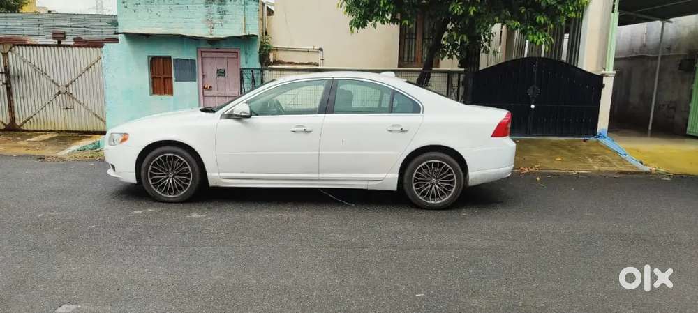 Volvo S80 3.2  2009 Petrol 117000 Km Driven