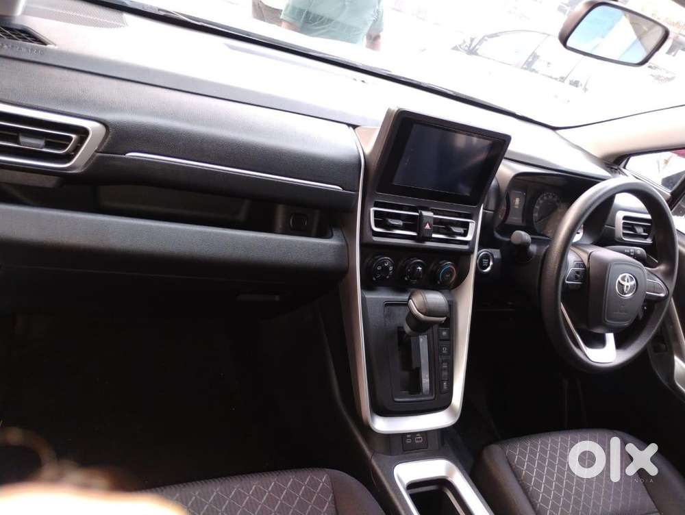 Toyota Innova Hycross 2.0 Gx 8 Str, 2024, Petrol