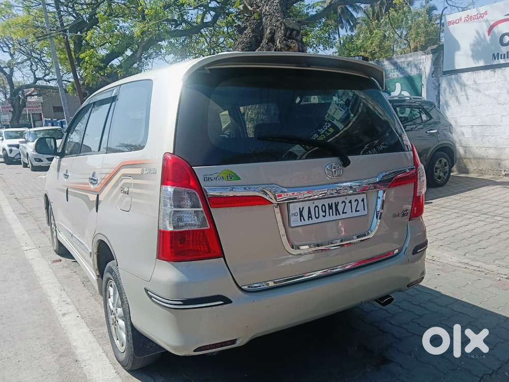 Completely Showroom Maintenance