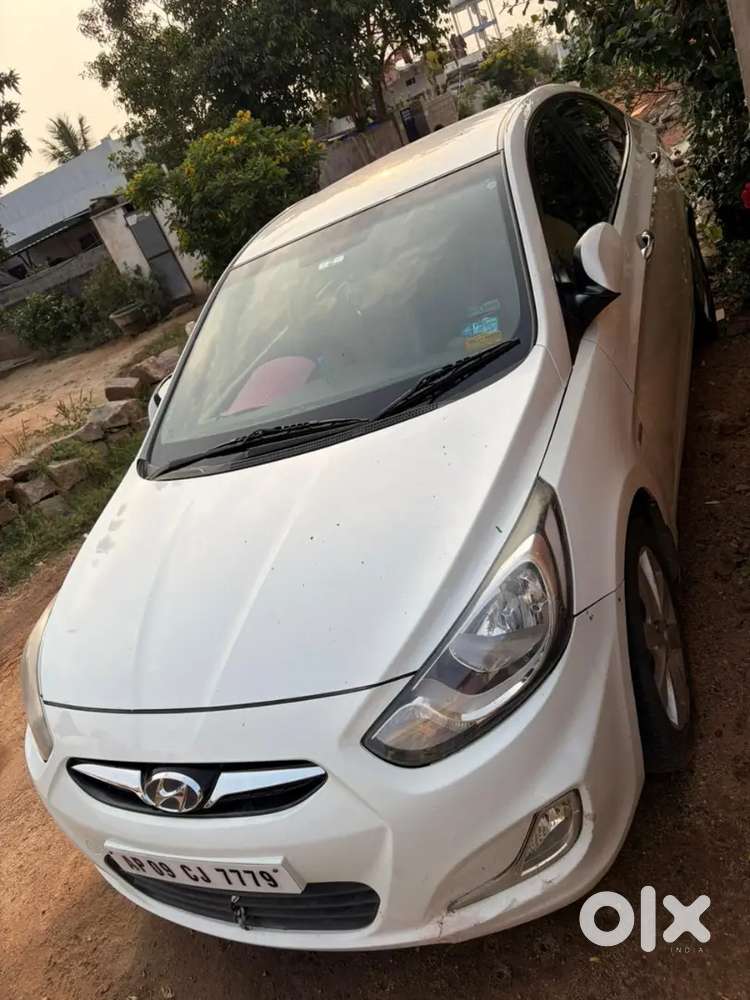 Hyundai Verna 2012 Diesel 120000 Km Driven Top Model Push Button Start