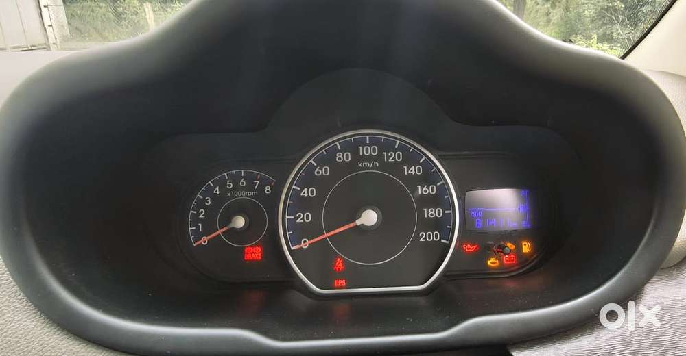 Hyundai I10 Sportz, 2013, Petrol