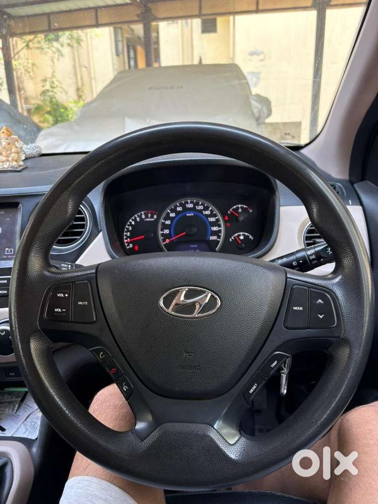 Hyundai Grand I10 2017 Petrol Well Maintained