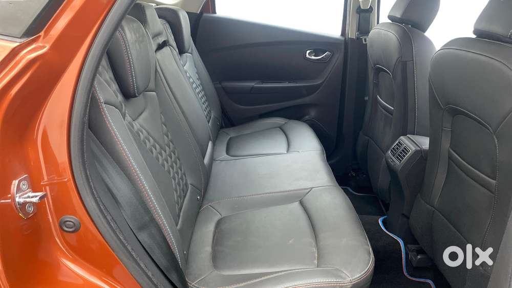 Renault Captur Platine Dual Tone Petrol, 2019, Petrol