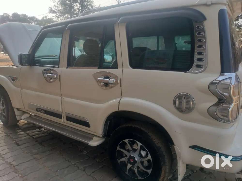 Mahindra Scorpio 2017 Diesel 95000 Km Driven
