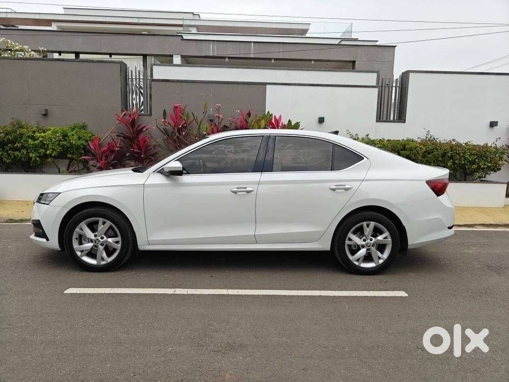 Skoda Octavia 2.0 Style Tsi At, 2021, Petrol