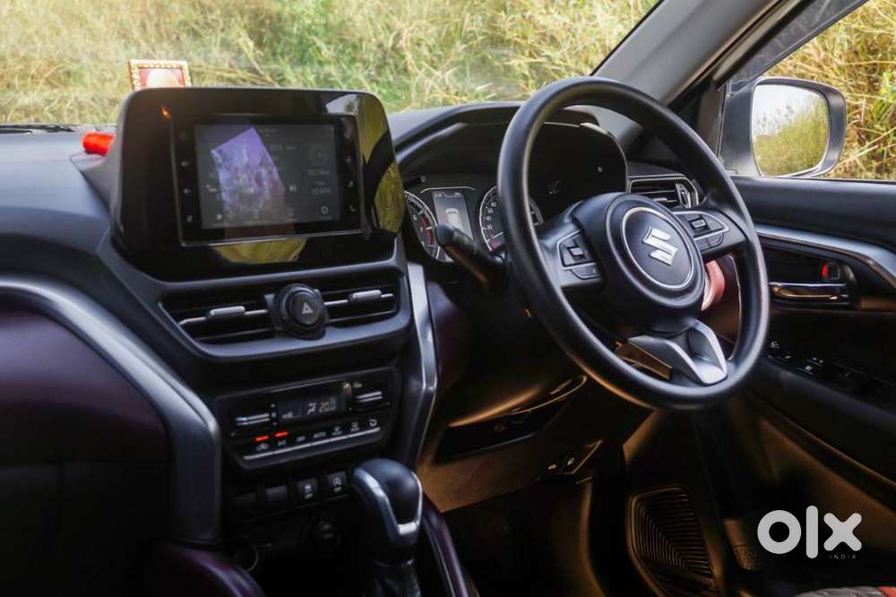 Maruti Suzuki Grand Vitara 1.5 Delta Smart Hybrid At, 2023, Petrol