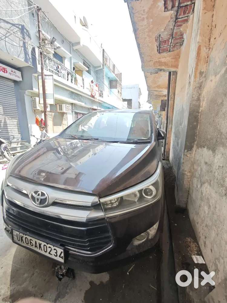 Toyota Innova Crysta Diesel 2016