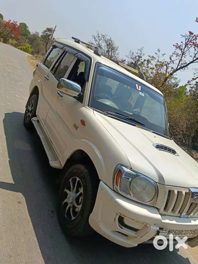 Ymahindra Scorpio 2013