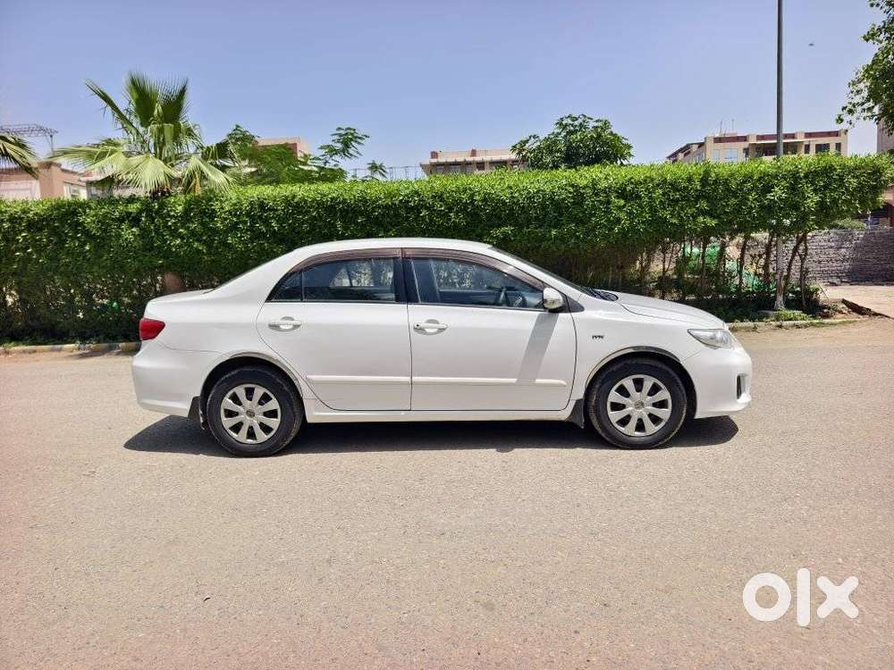 Toyota Corolla Altis, 2011, Petrol