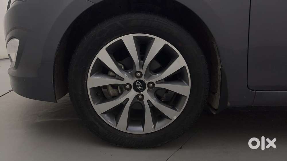 Hyundai Verna [2015-2018] Fluidic 4s 1.6 Vtvt Sx, 2015, Petrol