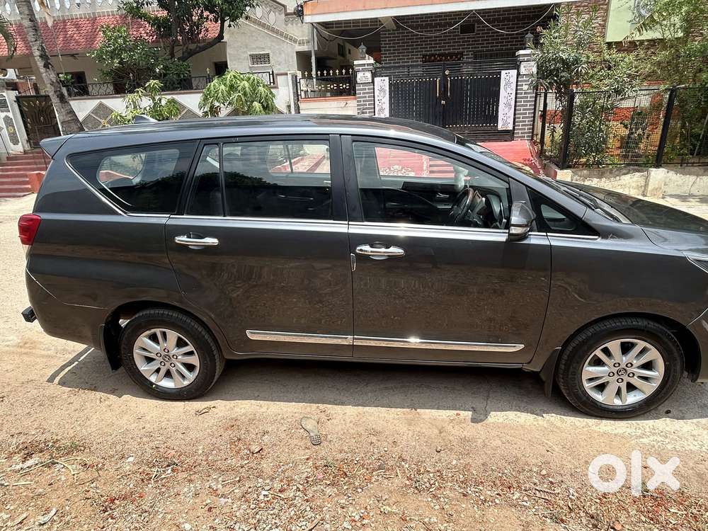 Toyota Innova Crysta 2.4 V 7 Str, 2016, Diesel
