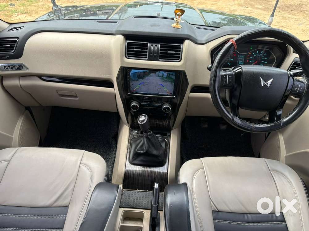 Mahindra Scorpio 2024 S11 First Owner Black