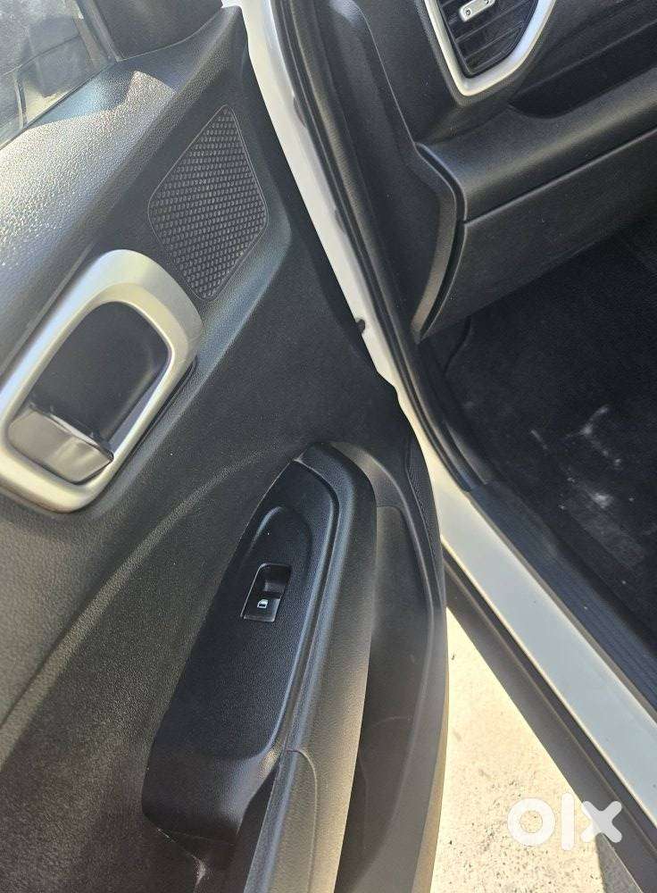 Hyundai Venue E 1.2 Petrol, 2019, Petrol