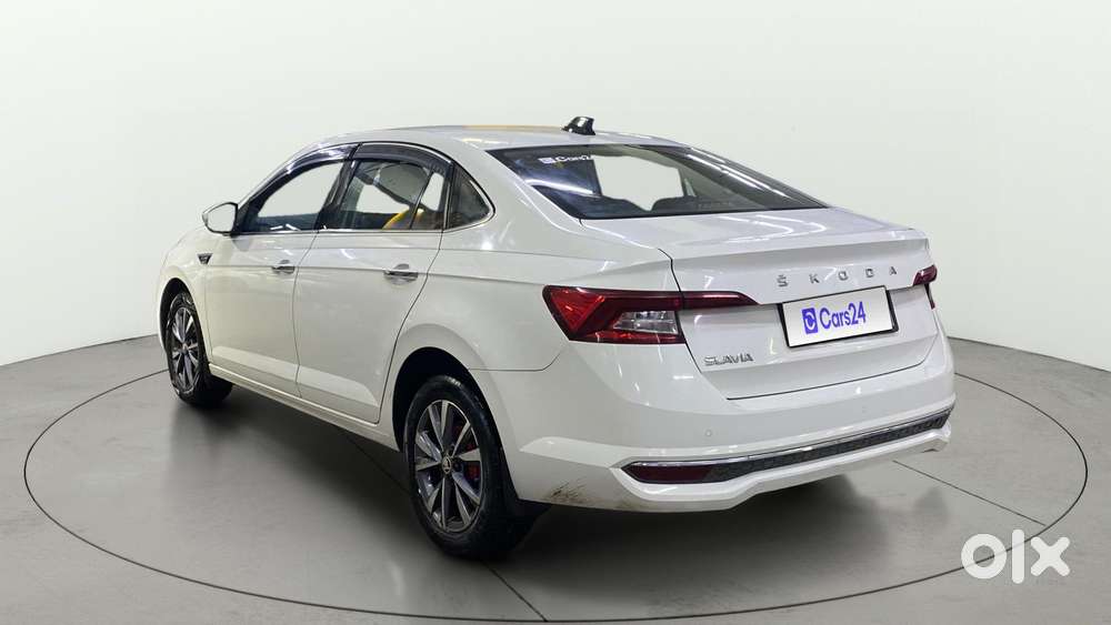 Skoda Slavia 1.0 Tsi Style At, 2022, Petrol