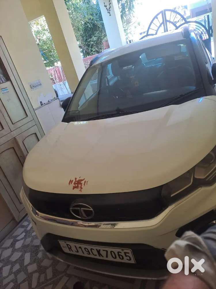 Tata Nexon 1.2 Revotron 2021 Petrol+cng