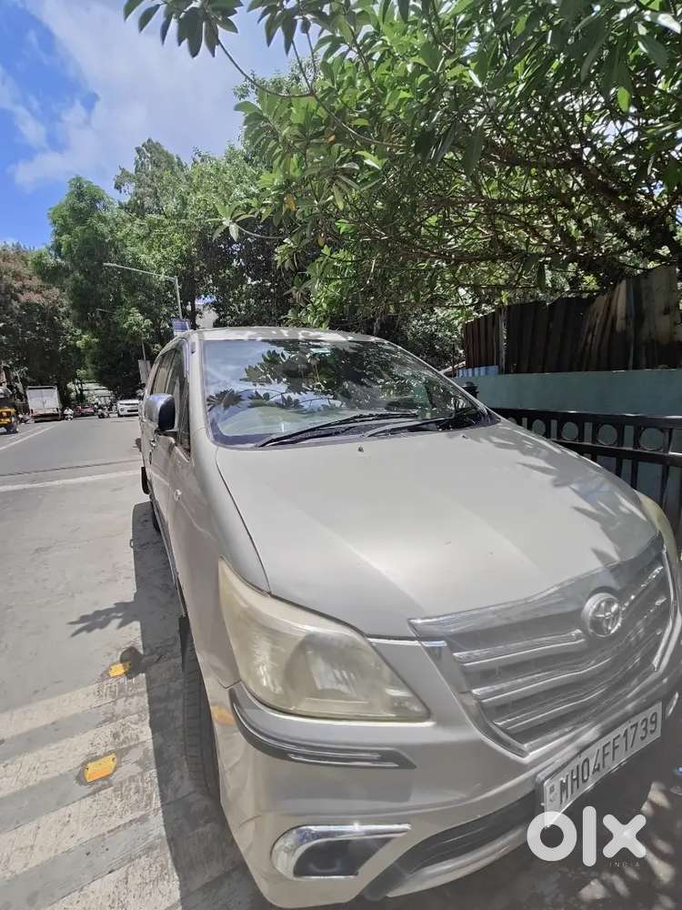 Toyota Innova 2012 Diesel 2nd Owner