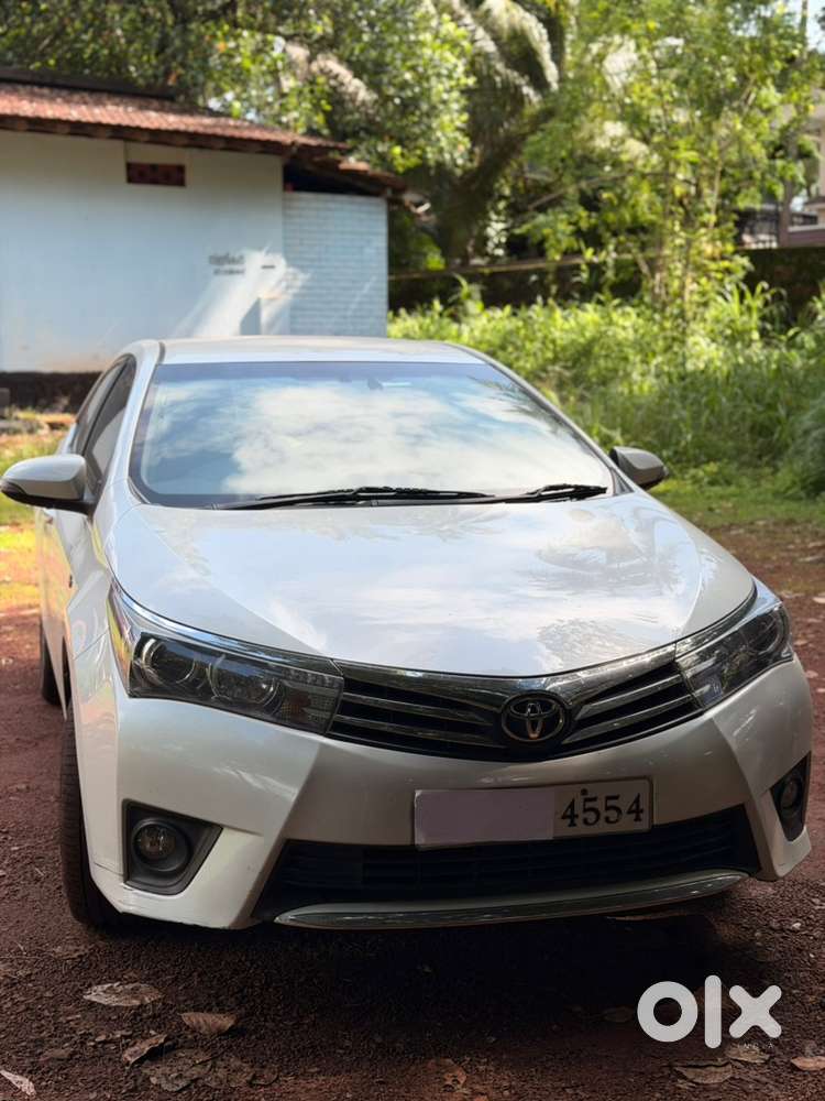 Toyota Corolla Altis Petrol 2015