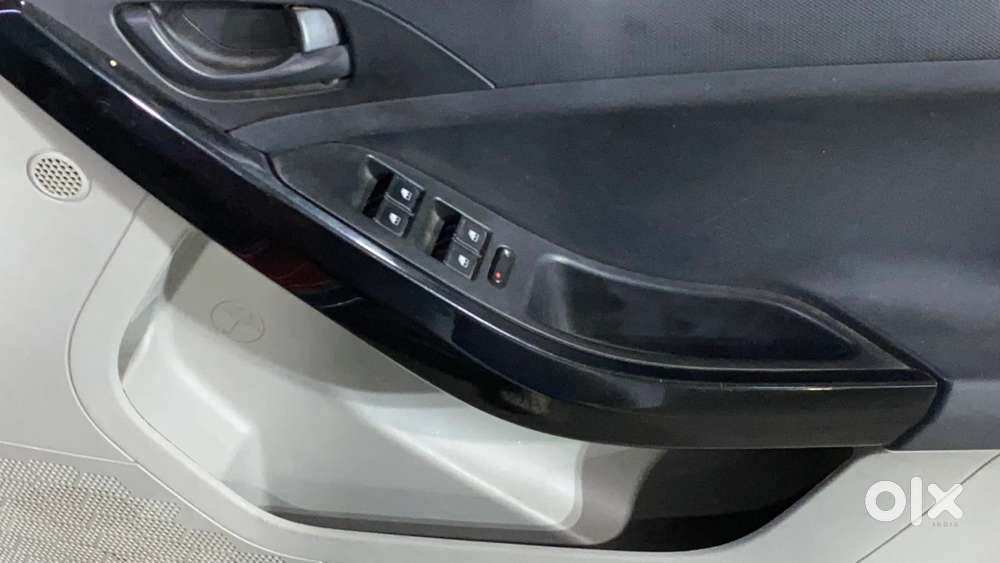 Tata Nexon 1.2 Revotron Xm, 2018, Petrol