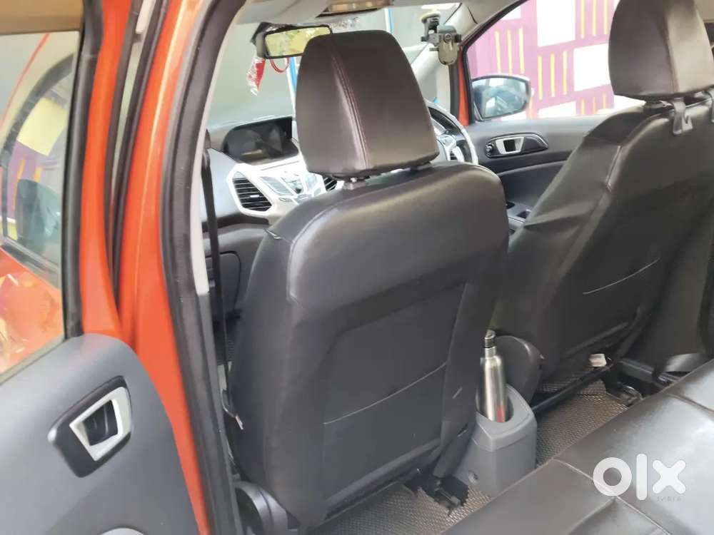 Ford Ecosport Platinum Edition With 6 Airbag 5 Star Safety Rating