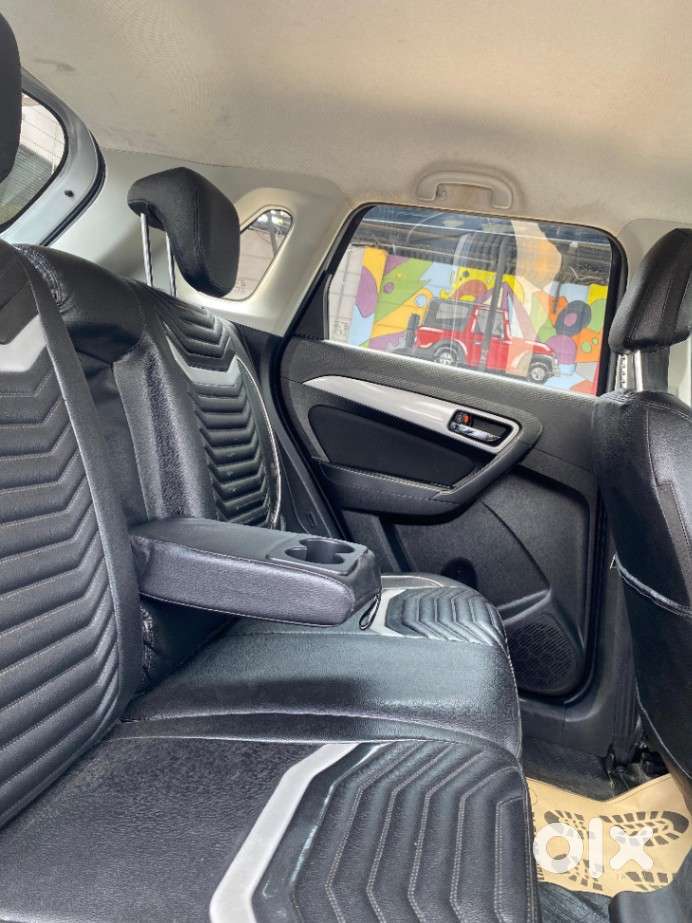 Maruti Suzuki Vitara Brezza 1.5 Zxi At, 2022, Petrol