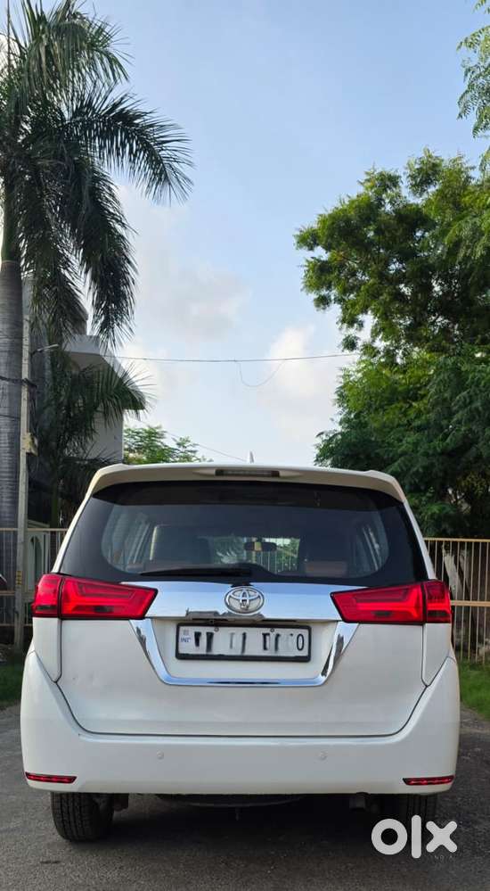 Toyota Innova Crysta 2.4 Gx Mt, 2018, Diesel