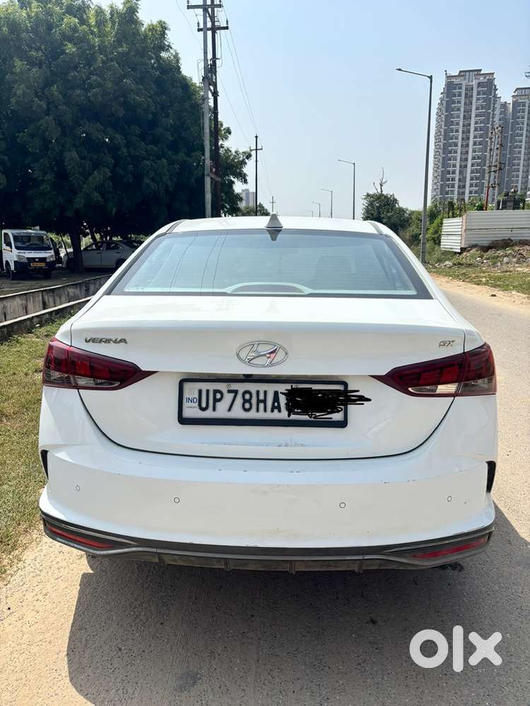 Hyundai Verna Petrol 42000 Km Driven
