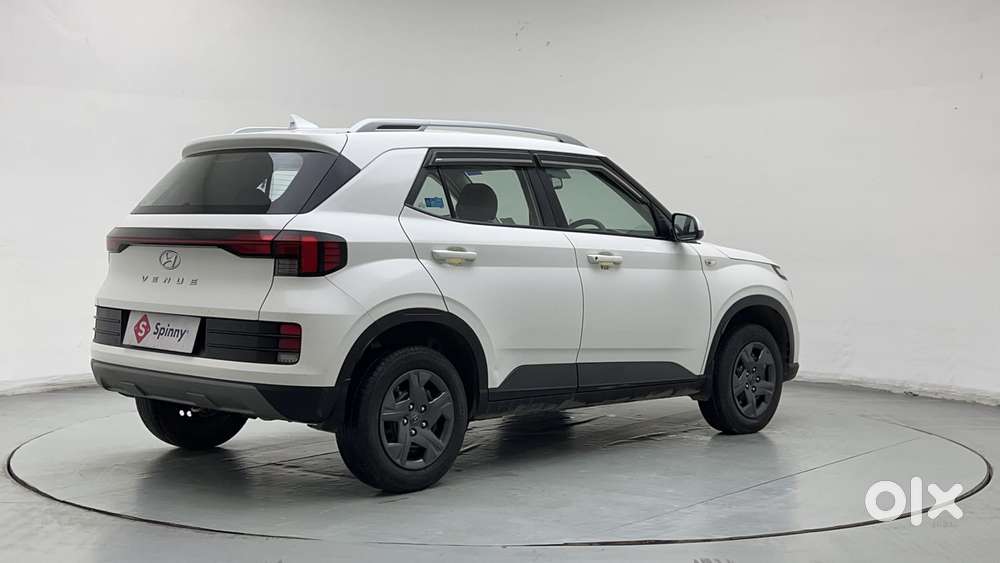 Hyundai Venue [2022-ongoing] 1.2 S, 2023, Petrol
