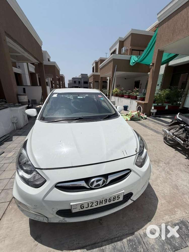 Hyundai Fluidic Verna 2011 Petrol Good Condition