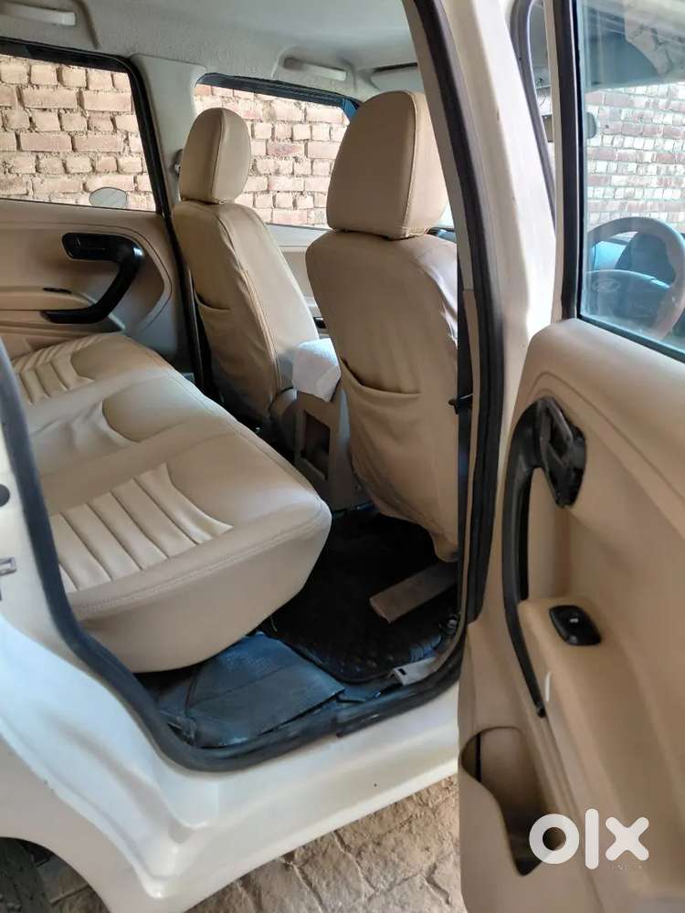 Mahindra Tuv 300 2016