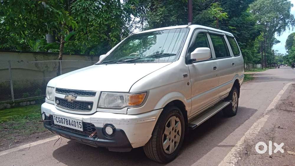 Chevrolet Tavera 2012-2017 Neo 3 Ls 7 Seats Bsiv, 2016, Diesel