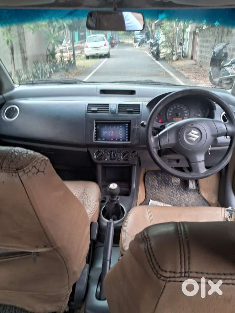 Maruti Suzuki Swift Dzire Tour Ldi, 2016, Diesel
