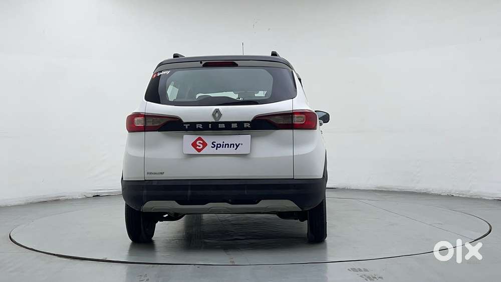 Renault Triber Rxt, 2022, Petrol