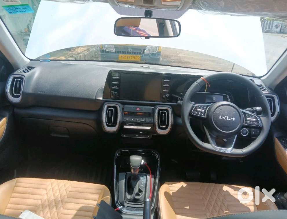 Kia Sonet 2025 Petrol 2500 Km Driven