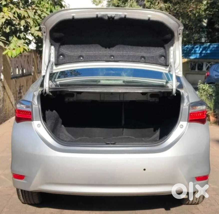 Toyota Corolla Altis 2013-2017 Vl At, 2017, Petrol