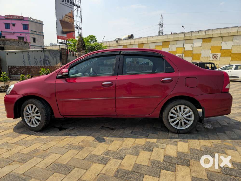 Toyota Etios Vx Limited Edition, 2017, Petrol