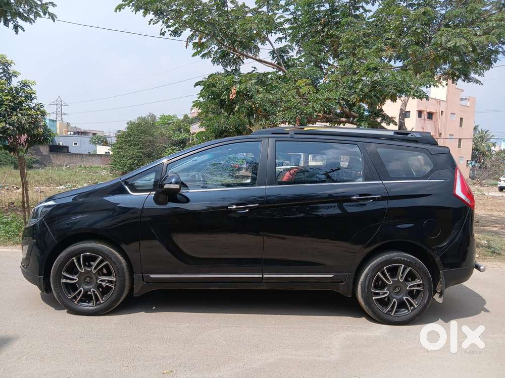 Mahindra Marazzo M8, 2019, Diesel