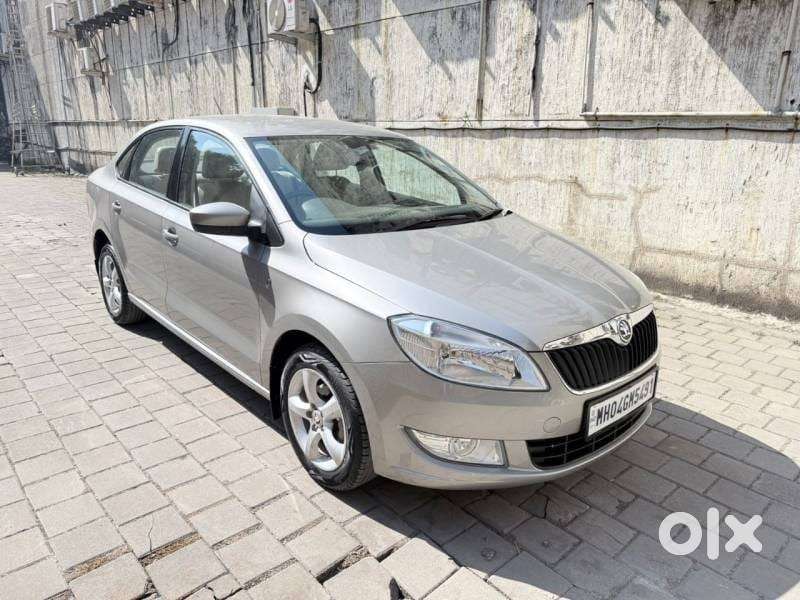Skoda Rapid 2014 Petrol 32000 Km Driven