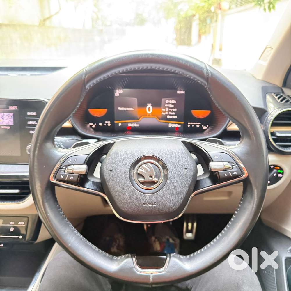 Skoda Slavia Petrol 2022