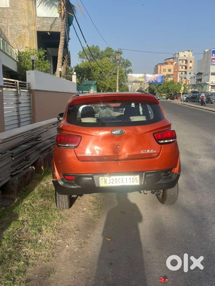 Mahindra Kuv 100