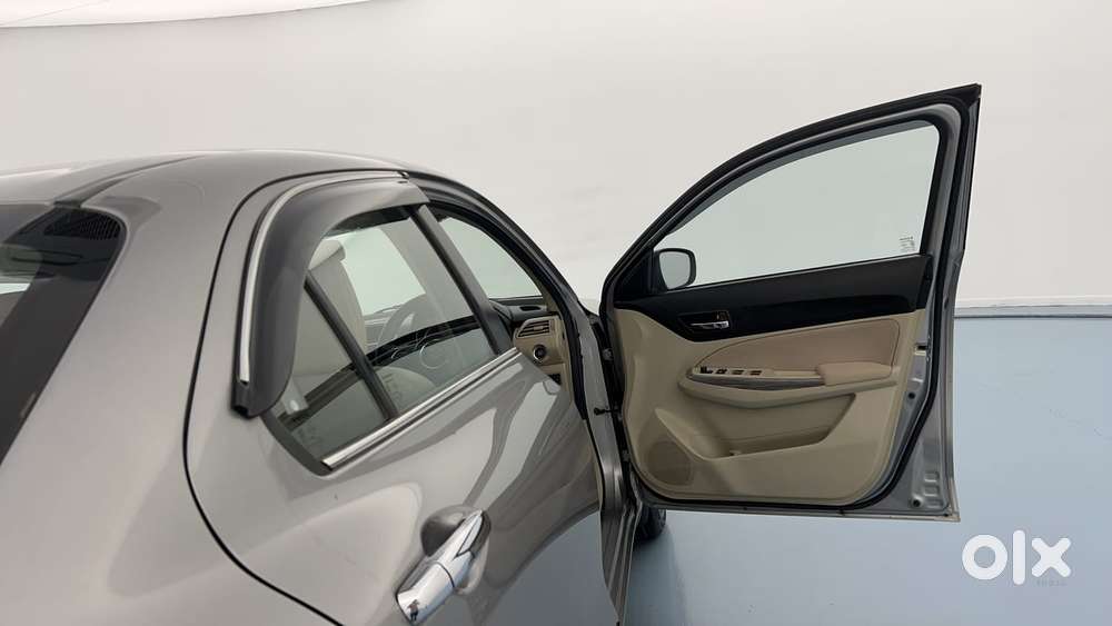 Maruti Suzuki Dzire Zxi Ags, 2020, Petrol