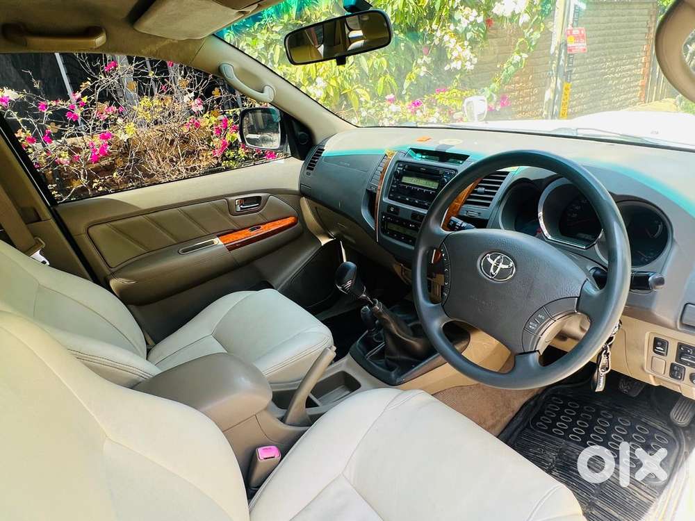 Toyota Fortuner 3.0 4x4 Manual, 2010, Diesel