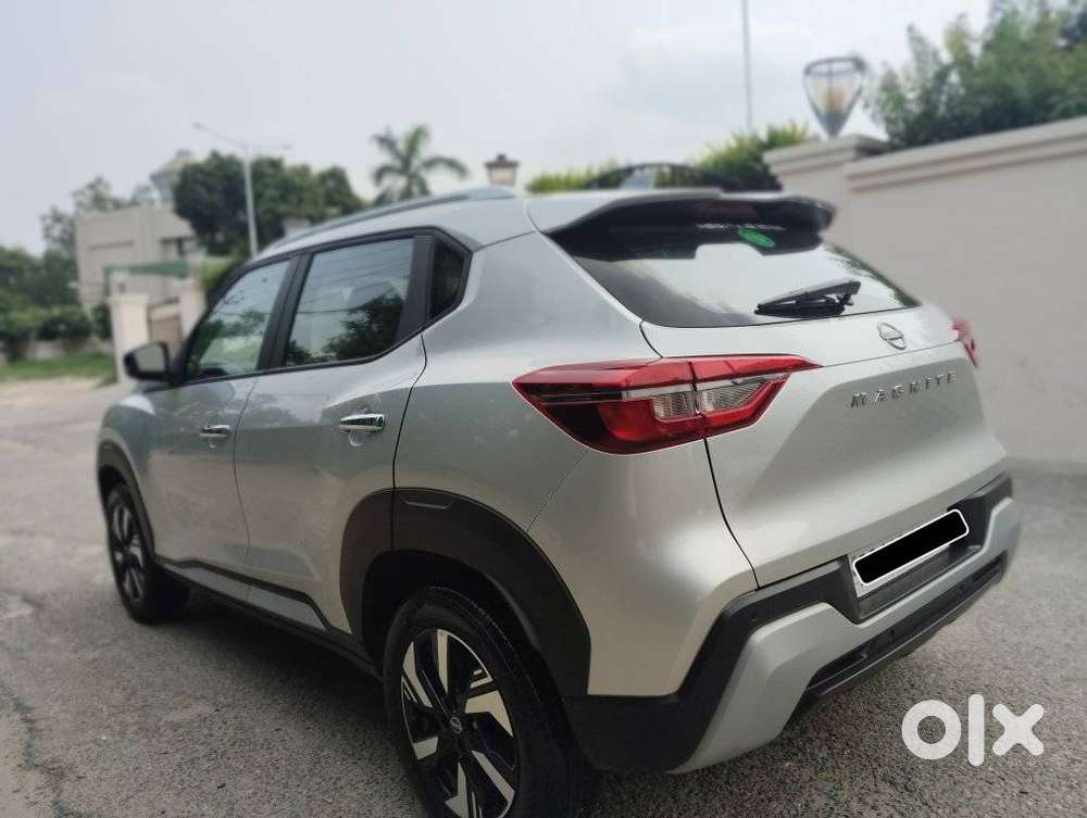Nissan Magnite N-connecta Mt, 2024, Petrol