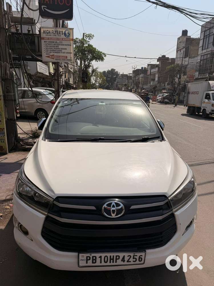 Toyota Innova Crysta 2018 Diesel Well Maintained