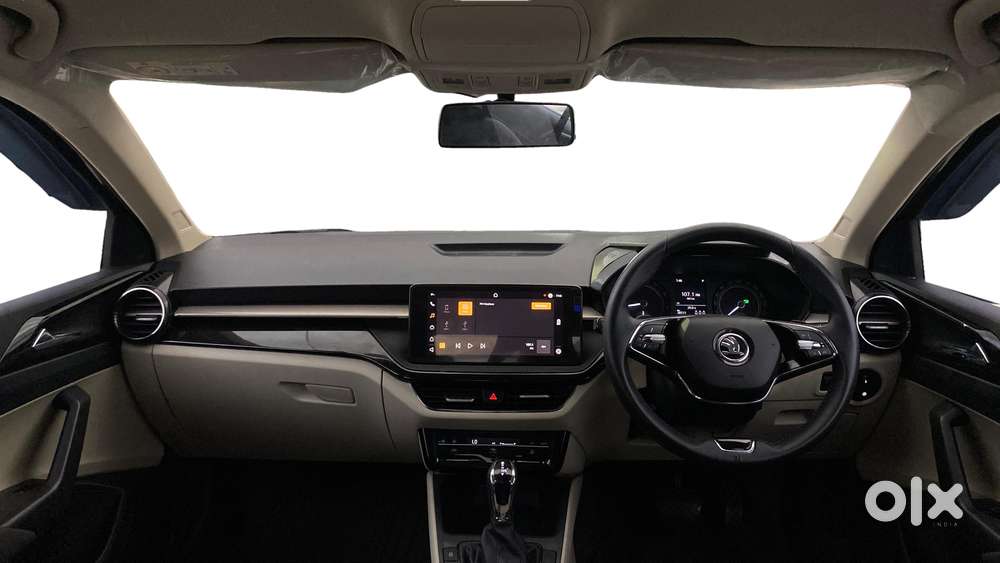 Skoda Slavia 1.0 Ambition Tsi At, 2024, Petrol