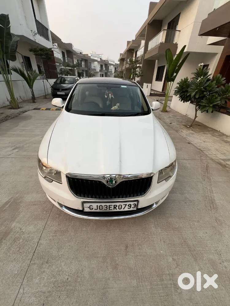 Skoda Superb 2012