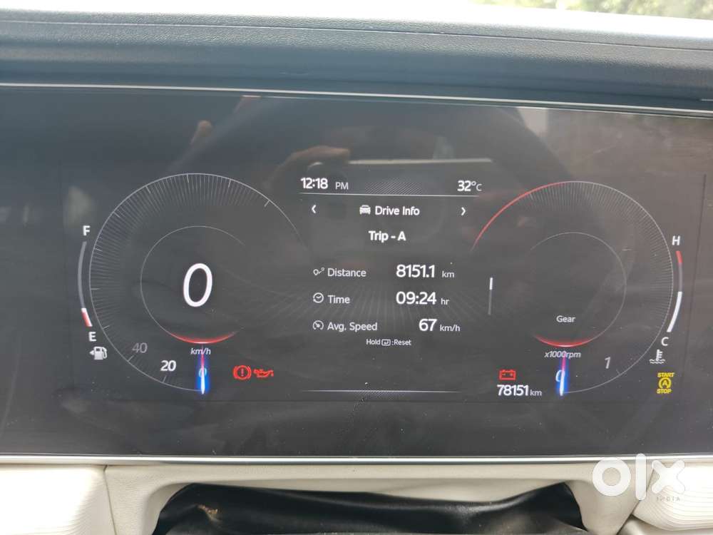 Mahindra Xuv700 2.0 Ax 3 Petrol Mt 5 Str, 2022, Petrol