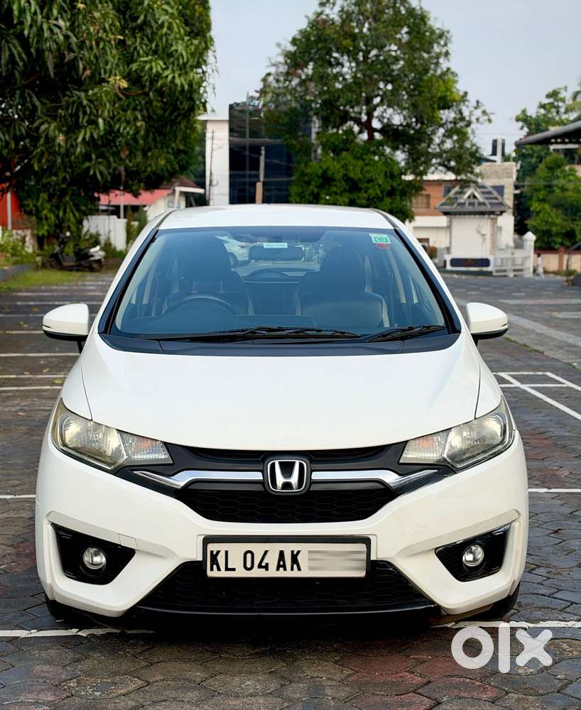 Honda Jazz V Automatic, 2016, Petrol